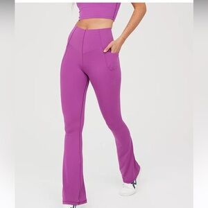NWOT aerie flare leggings